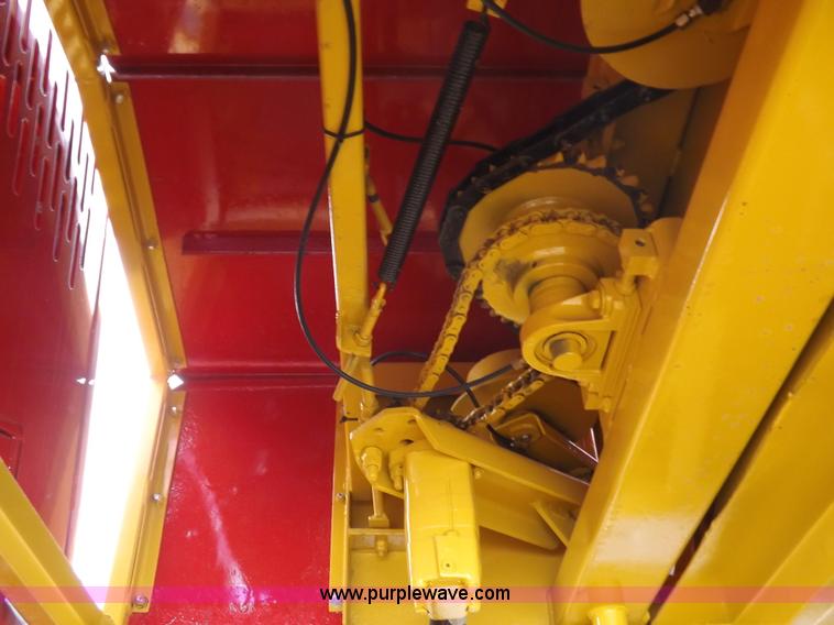 image for item K3107 HayBuster I1100E Big Bite tub grinder