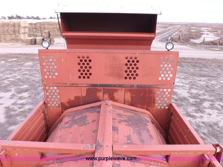 image for item K3109 Hesston 60B stakhand