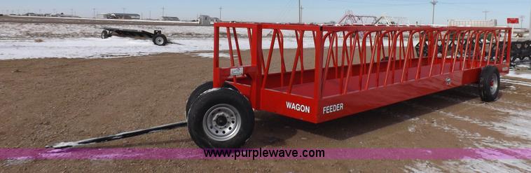 image for item K3112 Hay feeder wagon