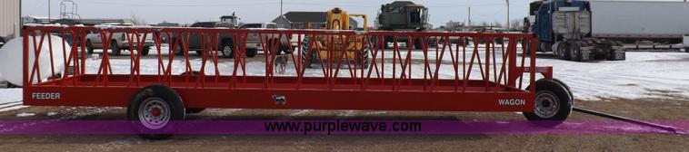 image for item K3112 Hay feeder wagon