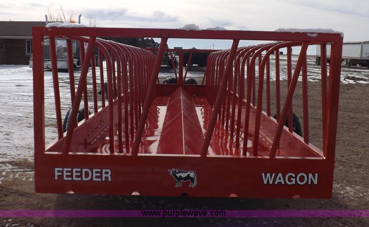 image for item K3112 Hay feeder wagon