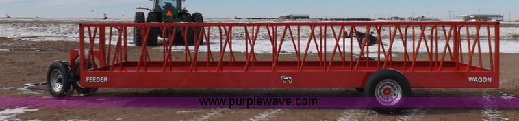 image for item K3112 Hay feeder wagon