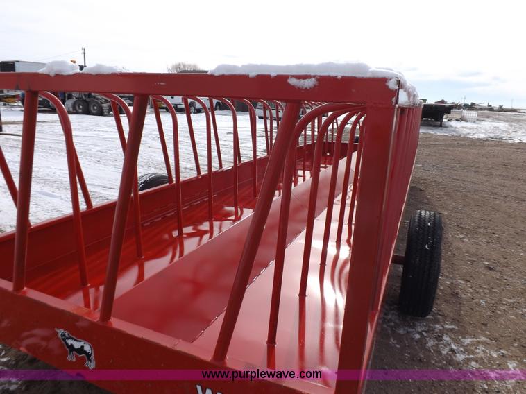 image for item K3112 Hay feeder wagon