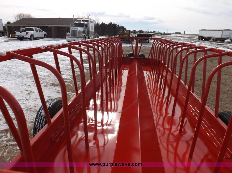 image for item K3112 Hay feeder wagon