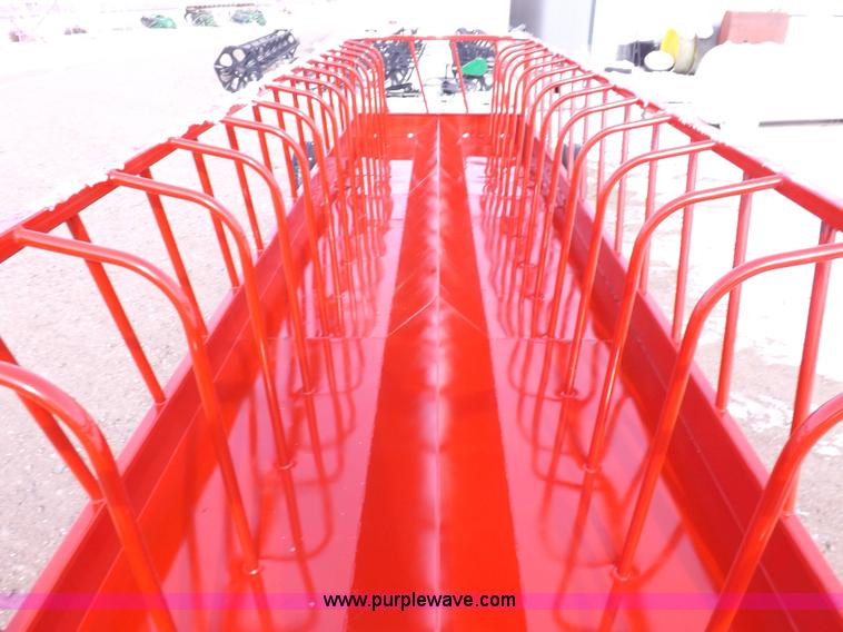 image for item K3112 Hay feeder wagon