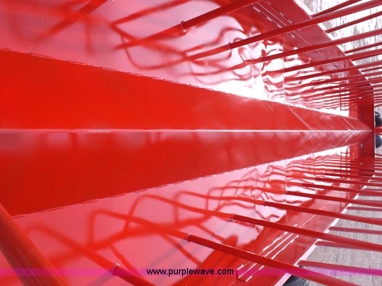 image for item K3112 Hay feeder wagon