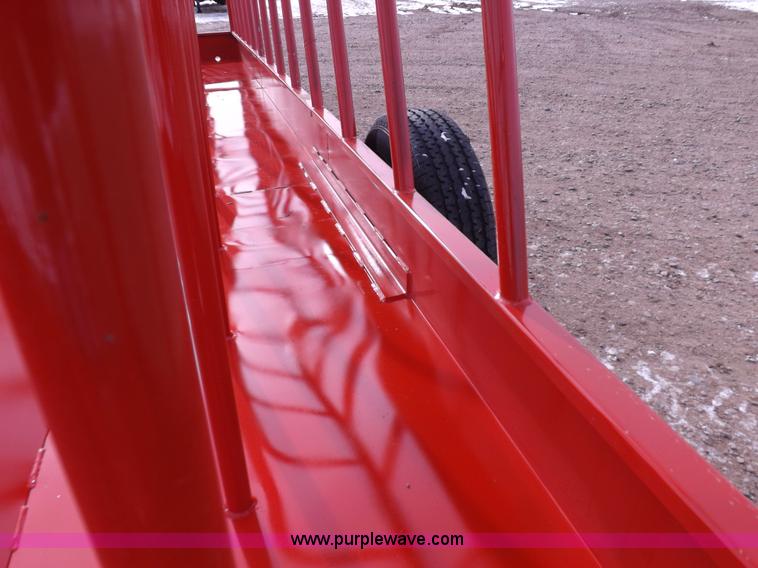 image for item K3112 Hay feeder wagon