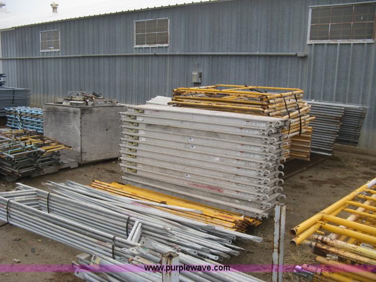 image for item BE9726 Assorted scaffolding