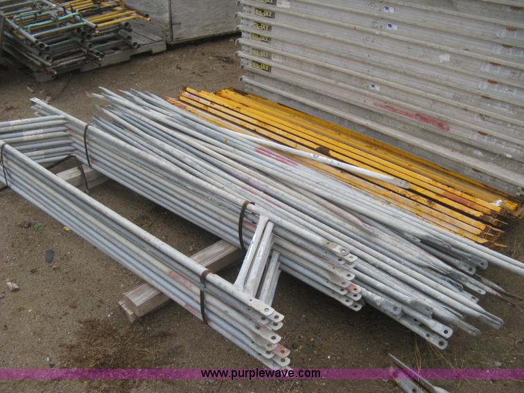 image for item BE9726 Assorted scaffolding