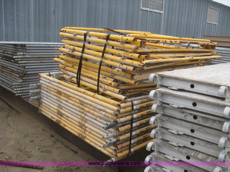 image for item BE9726 Assorted scaffolding