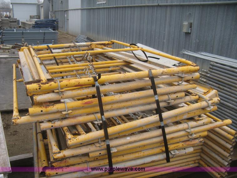 image for item BE9726 Assorted scaffolding