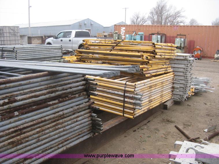 image for item BE9726 Assorted scaffolding