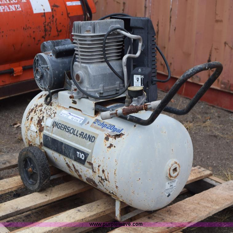 image for item BE9738 Ingersoll Rand air compressor