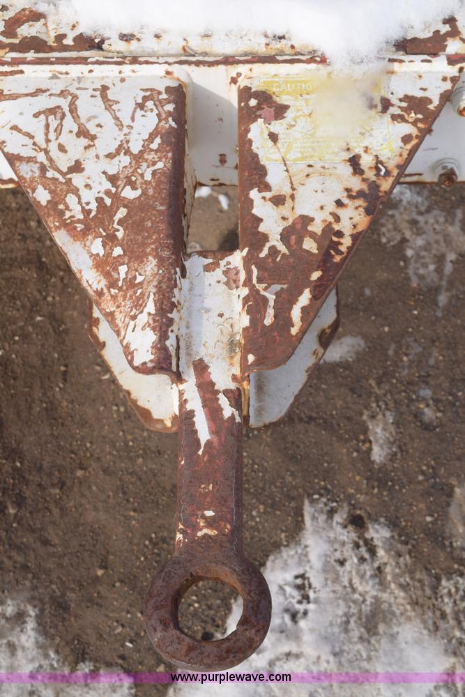 image for item BE9741 1999 Schwing mobile concrete pump