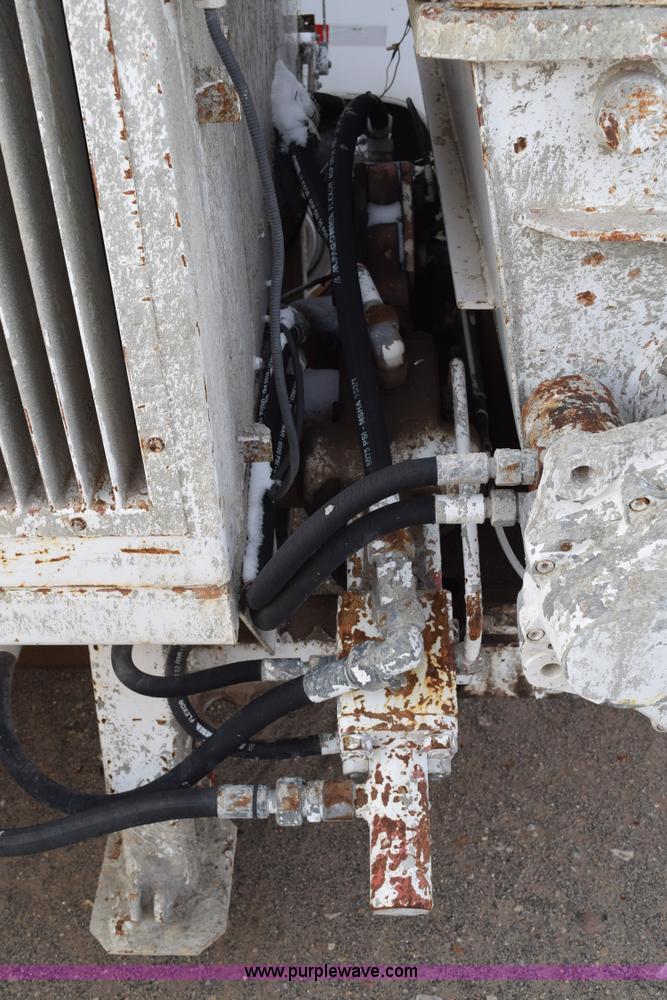 image for item BE9741 1999 Schwing mobile concrete pump