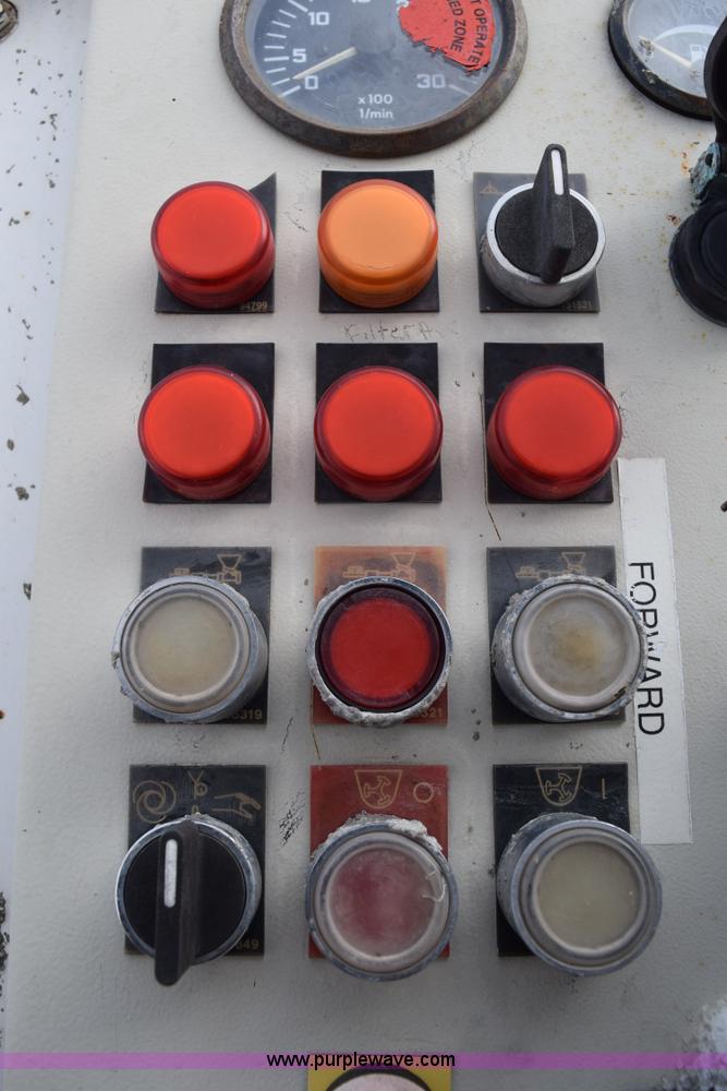 image for item BE9741 1999 Schwing mobile concrete pump