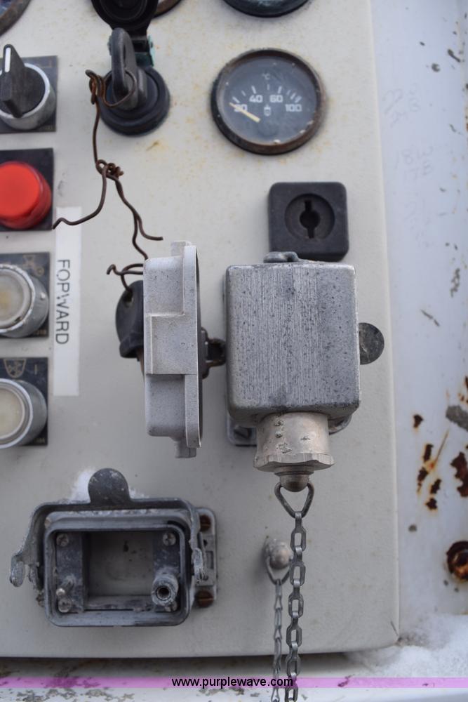 image for item BE9741 1999 Schwing mobile concrete pump