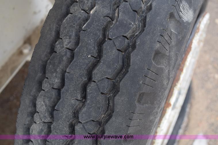 image for item BE9741 1999 Schwing mobile concrete pump