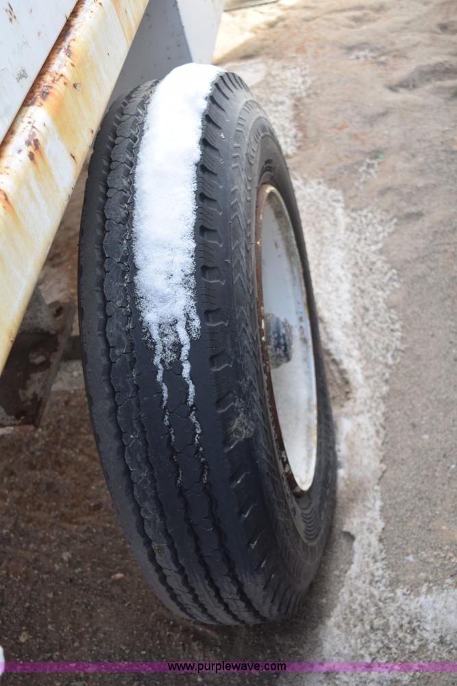 image for item BE9741 1999 Schwing mobile concrete pump