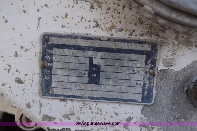 image for item BE9741 1999 Schwing mobile concrete pump