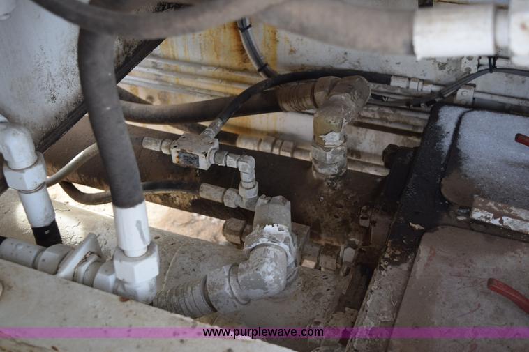 image for item BE9741 1999 Schwing mobile concrete pump