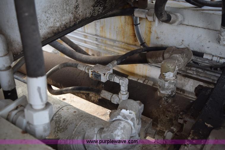 image for item BE9741 1999 Schwing mobile concrete pump