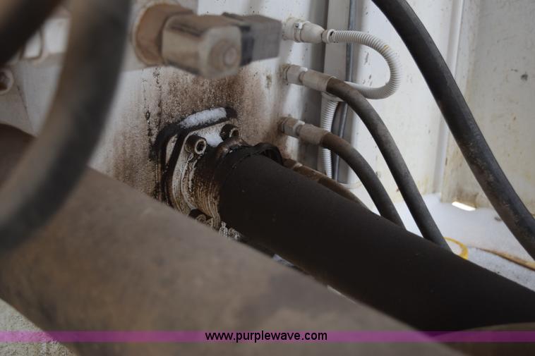 image for item BE9741 1999 Schwing mobile concrete pump