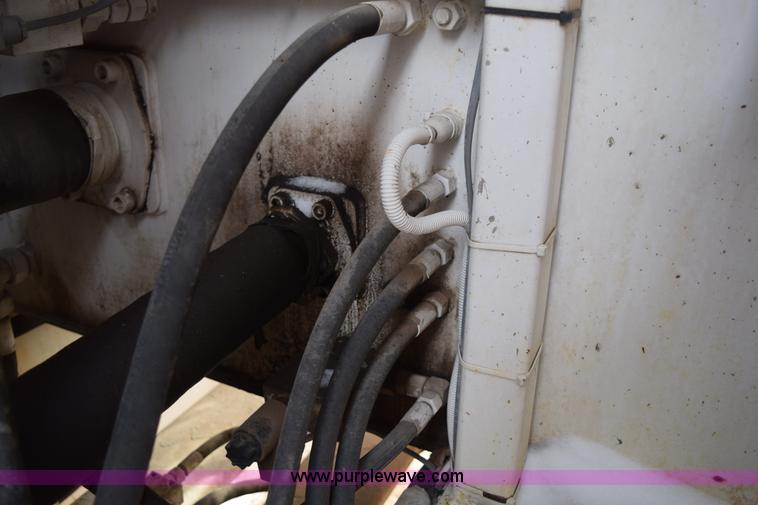 image for item BE9741 1999 Schwing mobile concrete pump