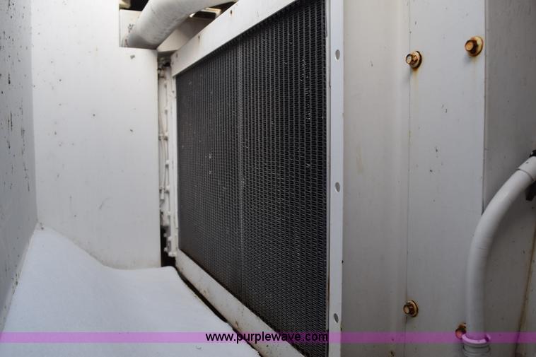 image for item BE9741 1999 Schwing mobile concrete pump