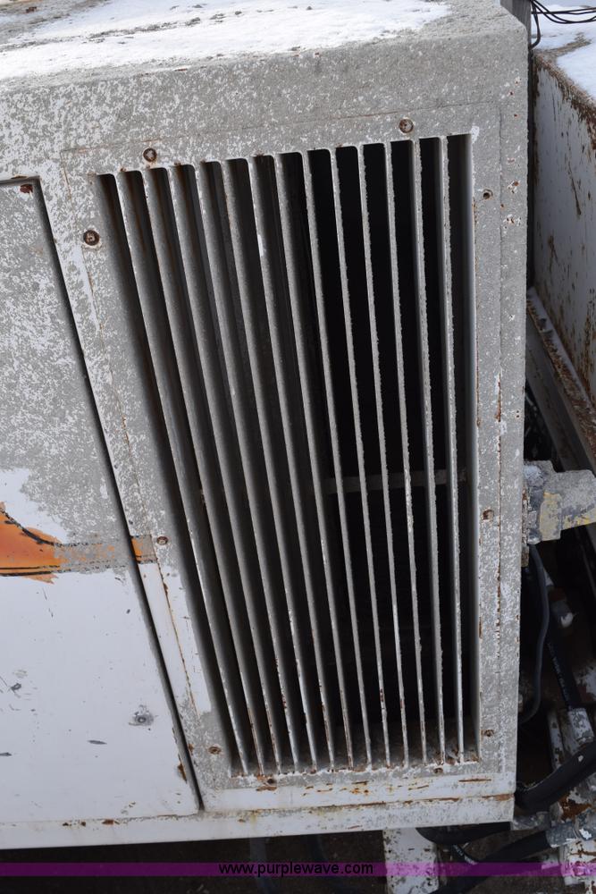 image for item BE9741 1999 Schwing mobile concrete pump