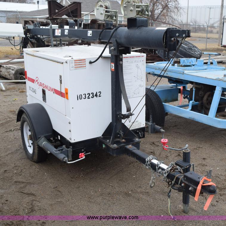 image for item BE9745 Magnum mobile light plant