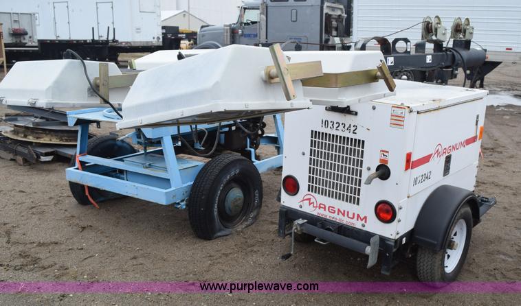 image for item BE9745 Magnum mobile light plant