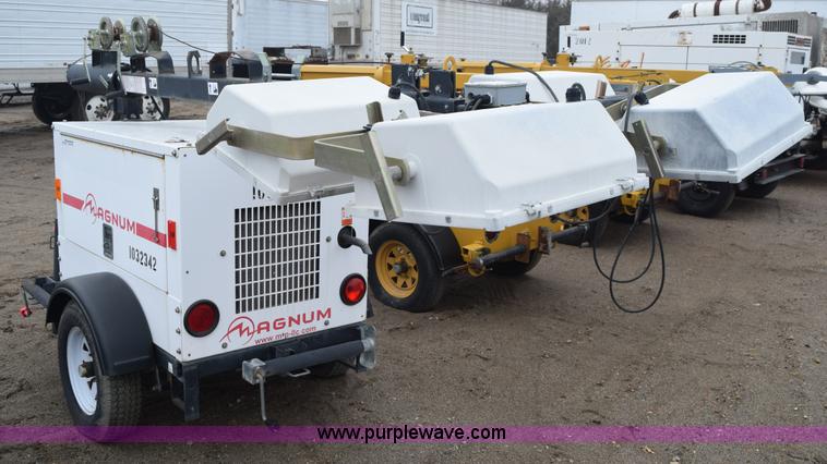 image for item BE9745 Magnum mobile light plant