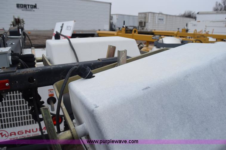 image for item BE9745 Magnum mobile light plant