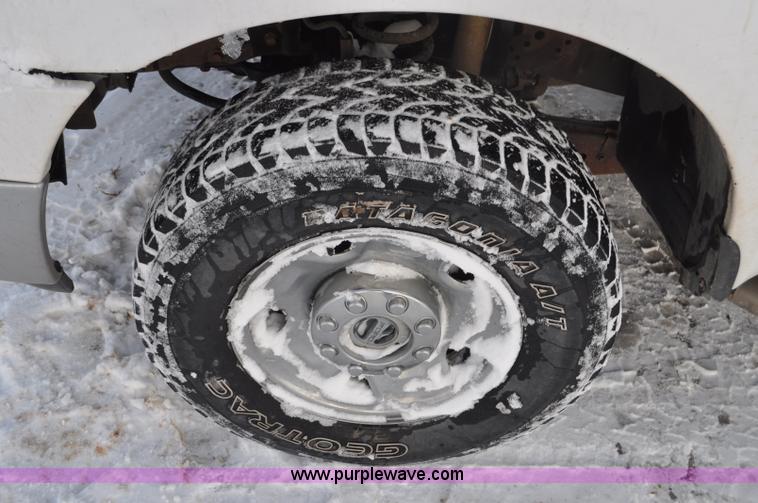 image for item F2170 2005 Ford F250 Super Duty XLT SuperCab pickup truck