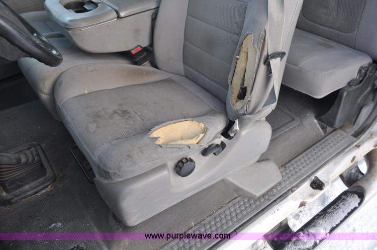 image for item F2170 2005 Ford F250 Super Duty XLT SuperCab pickup truck