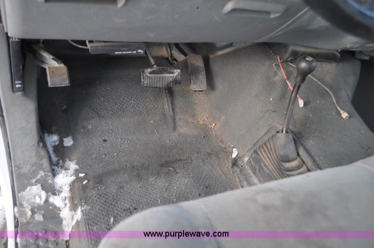 image for item F2170 2005 Ford F250 Super Duty XLT SuperCab pickup truck