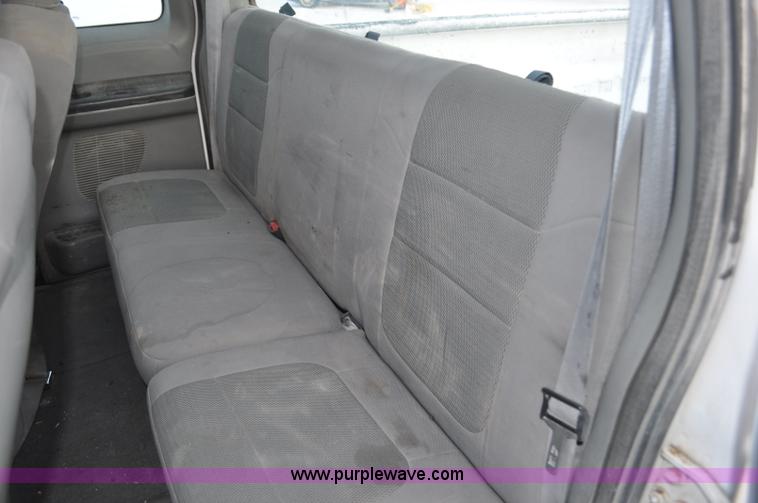 image for item F2170 2005 Ford F250 Super Duty XLT SuperCab pickup truck