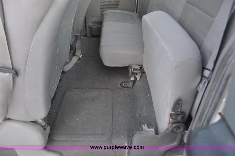 image for item F2170 2005 Ford F250 Super Duty XLT SuperCab pickup truck