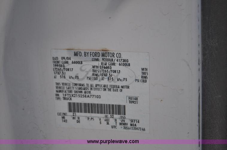 image for item F2170 2005 Ford F250 Super Duty XLT SuperCab pickup truck