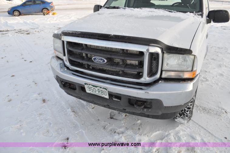 image for item F2171 2004 Ford F250 Super Duty SuperCab pickup truck