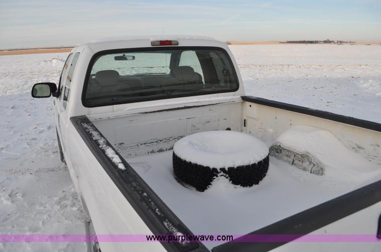 image for item F2171 2004 Ford F250 Super Duty SuperCab pickup truck