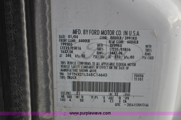 image for item F2171 2004 Ford F250 Super Duty SuperCab pickup truck