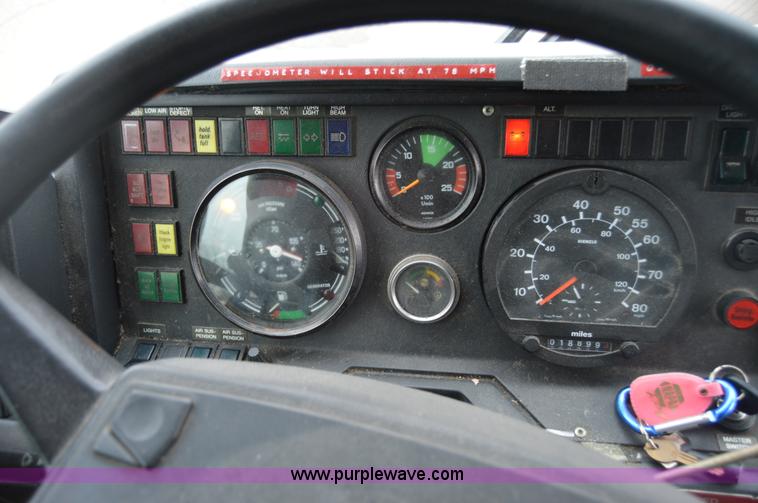 image for item F8355 1995 Setra S215HDA Intercontinental tour bus