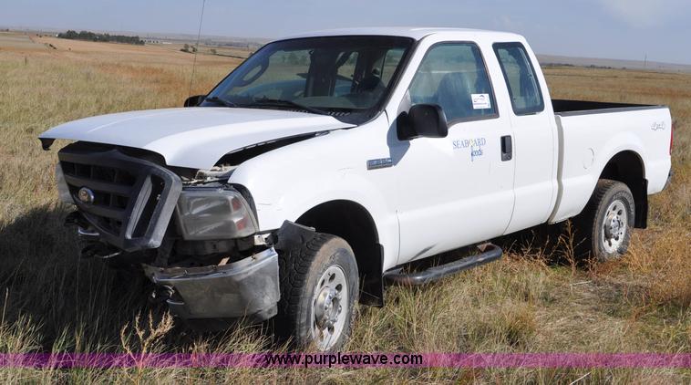 image for item G6181 2007 Ford F250 Super Duty XLT pickup truck
