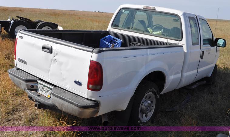 image for item G6181 2007 Ford F250 Super Duty XLT pickup truck
