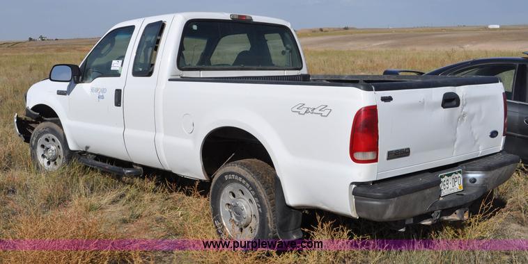image for item G6181 2007 Ford F250 Super Duty XLT pickup truck