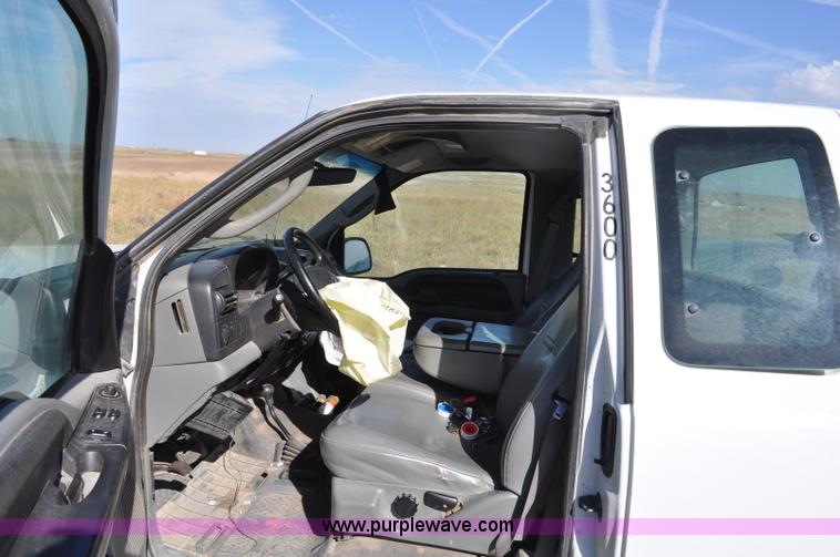 image for item G6181 2007 Ford F250 Super Duty XLT pickup truck