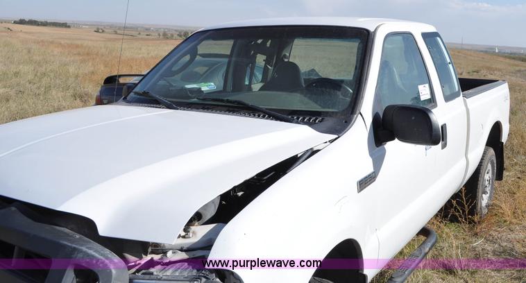 image for item G6181 2007 Ford F250 Super Duty XLT pickup truck