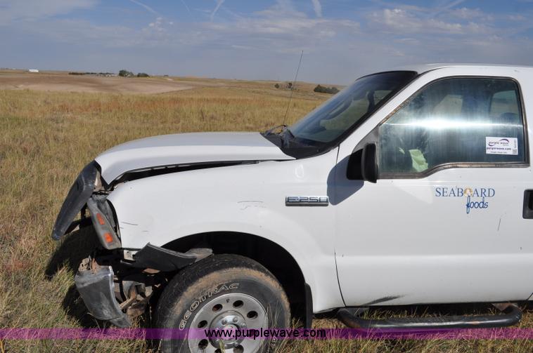 image for item G6181 2007 Ford F250 Super Duty XLT pickup truck